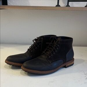 Warfield & Grand Black Chukka Boots